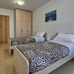 Gold Apartamento