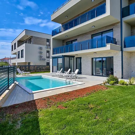 Apartment Gold Medulin